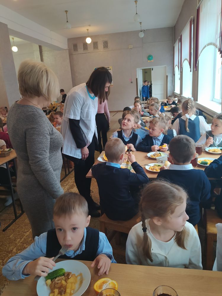 Изображения столовой.